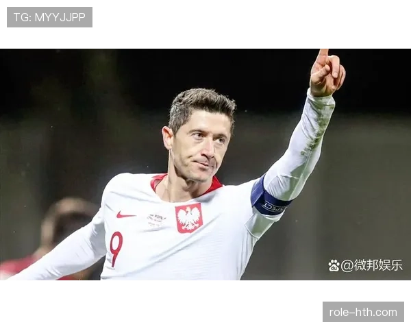 莱万多夫斯基与同期前锋关键战决定性表现对比分析 莱万多夫斯基与同期前锋关键战决定性表现对比分析